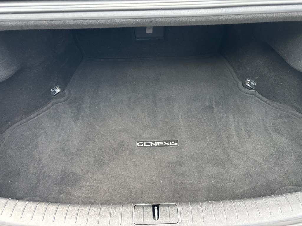 2015 Hyundai Genesis Image 47