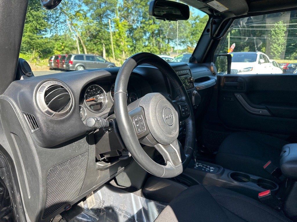 2014 Jeep Wrangler Image 12