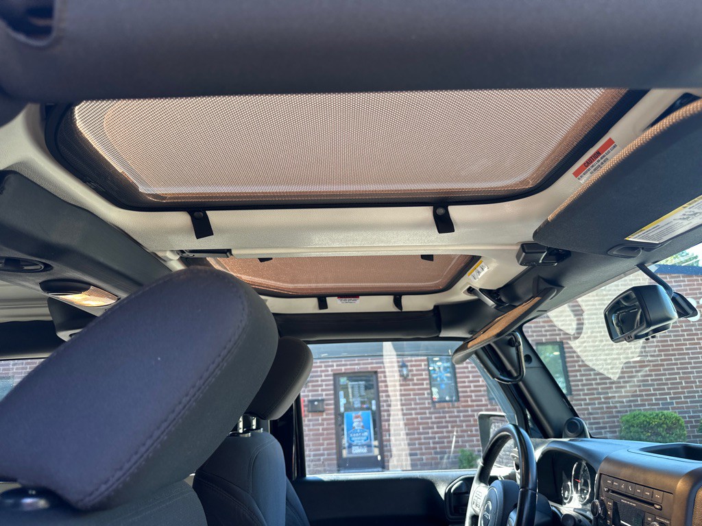 2014 Jeep Wrangler Image 22