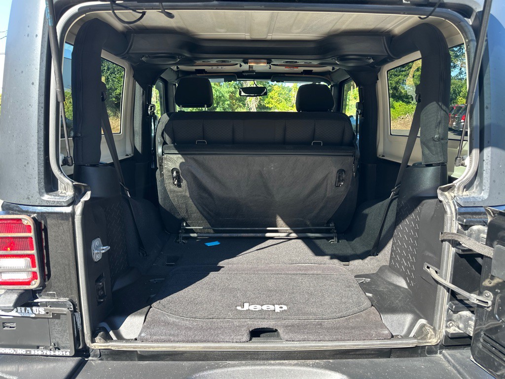 2014 Jeep Wrangler Image 36