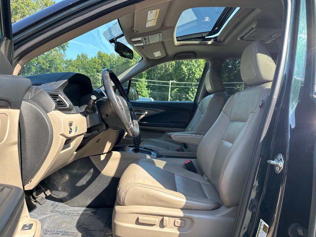 2017 Honda Pilot Image 10
