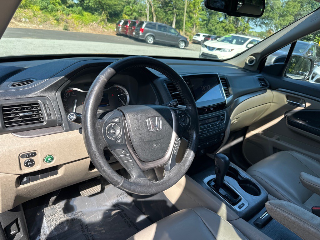 2017 Honda Pilot Image 12