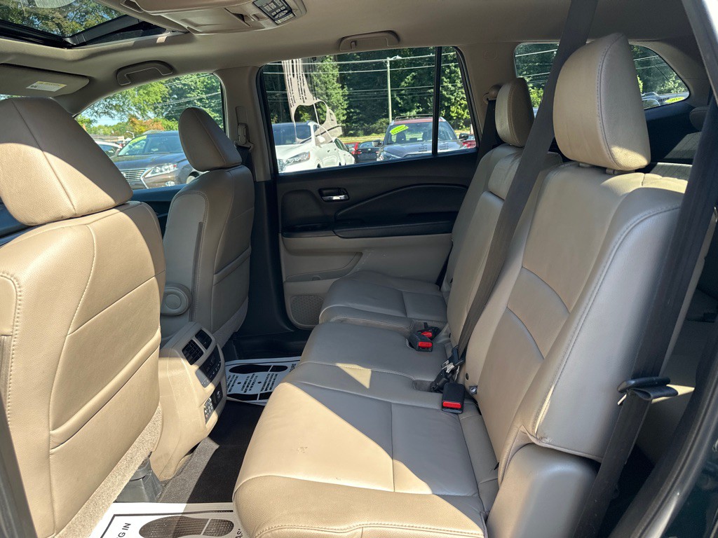 2017 Honda Pilot Image 14