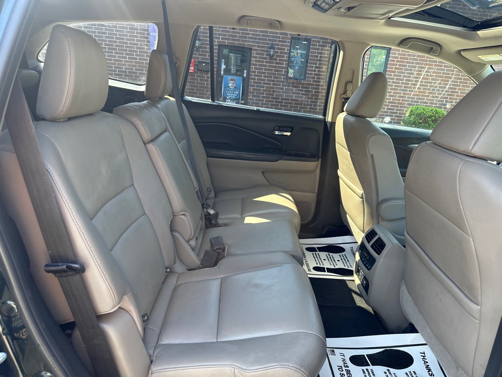 2017 Honda Pilot Image 18