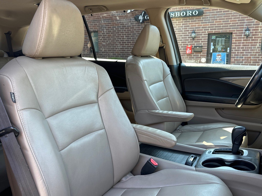 2017 Honda Pilot Image 23