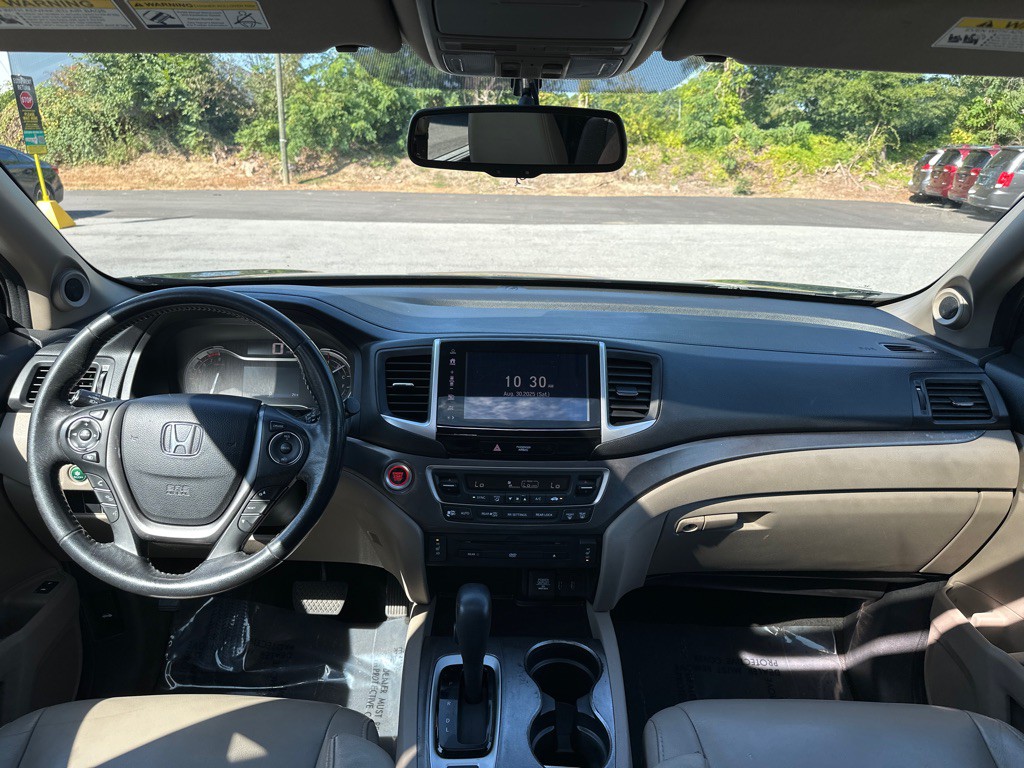 2017 Honda Pilot Image 24