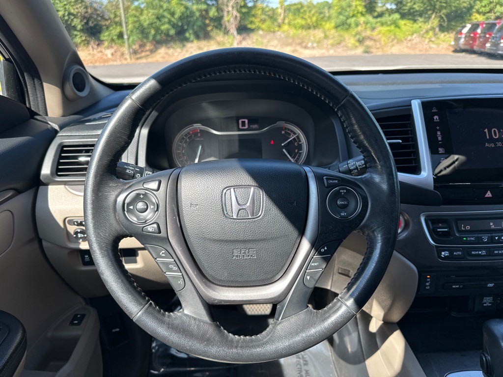 2017 Honda Pilot Image 25
