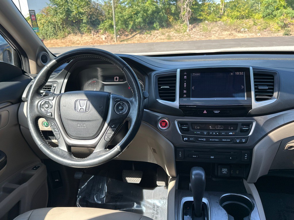 2017 Honda Pilot Image 30