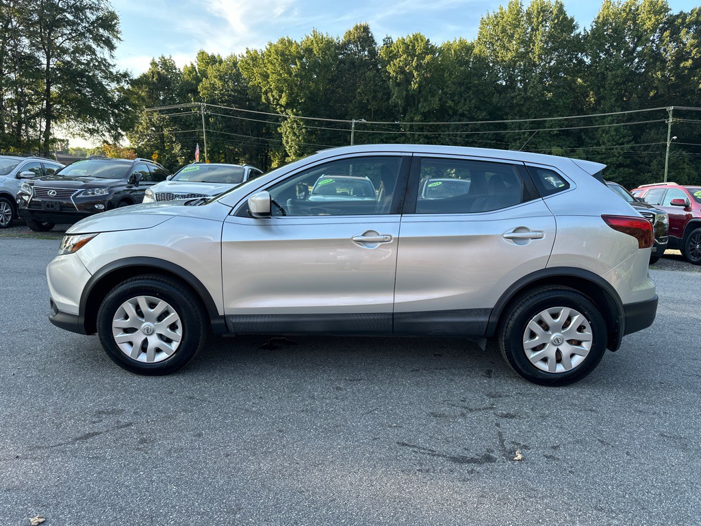 2019 Nissan Rogue Image 4