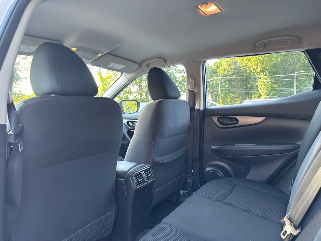 2019 Nissan Rogue Image 14