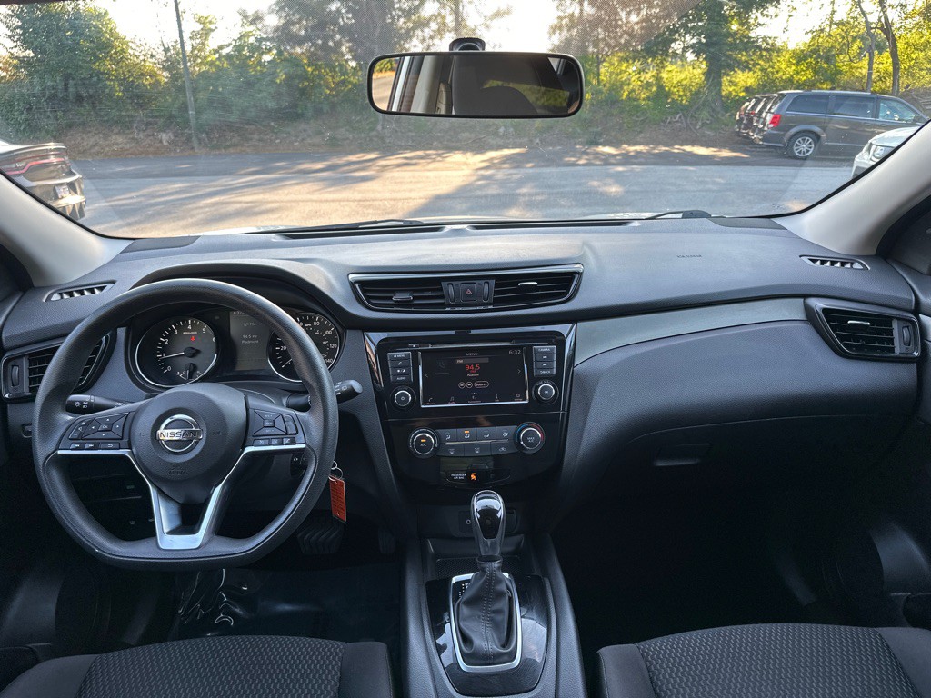 2019 Nissan Rogue Image 21