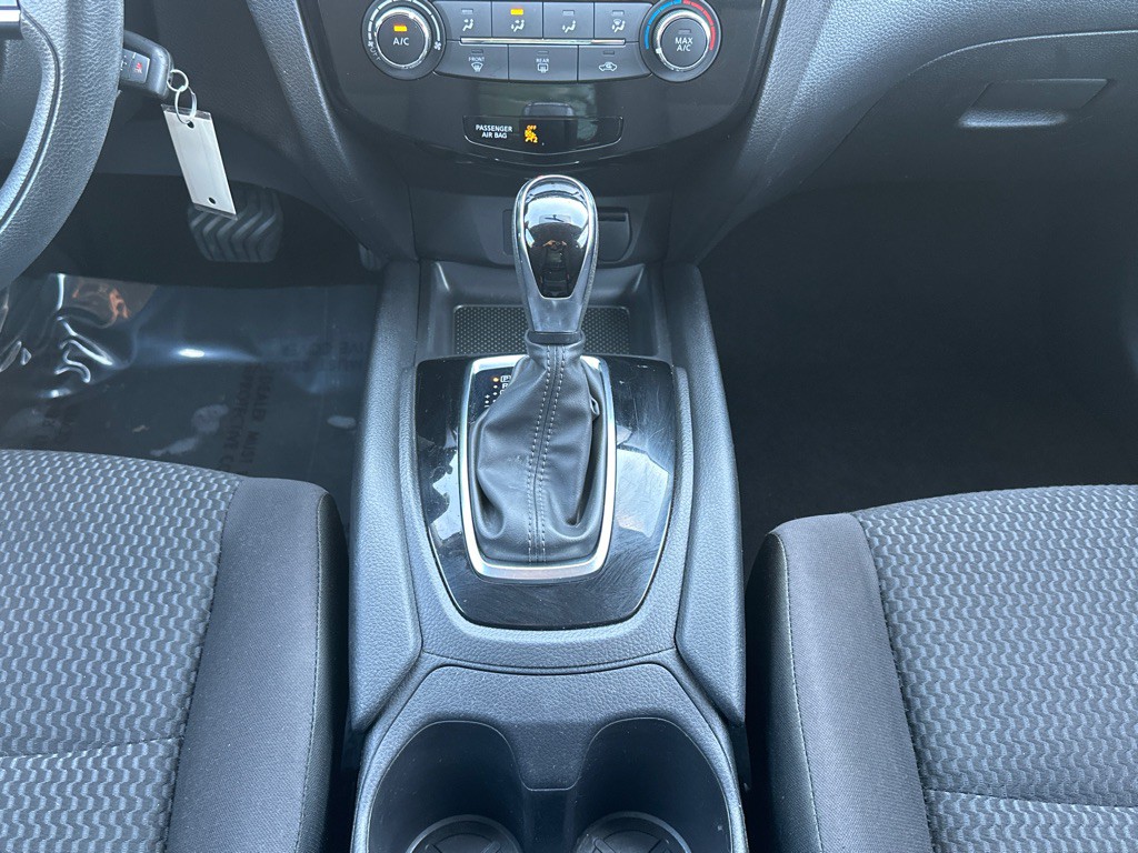 2019 Nissan Rogue Image 26