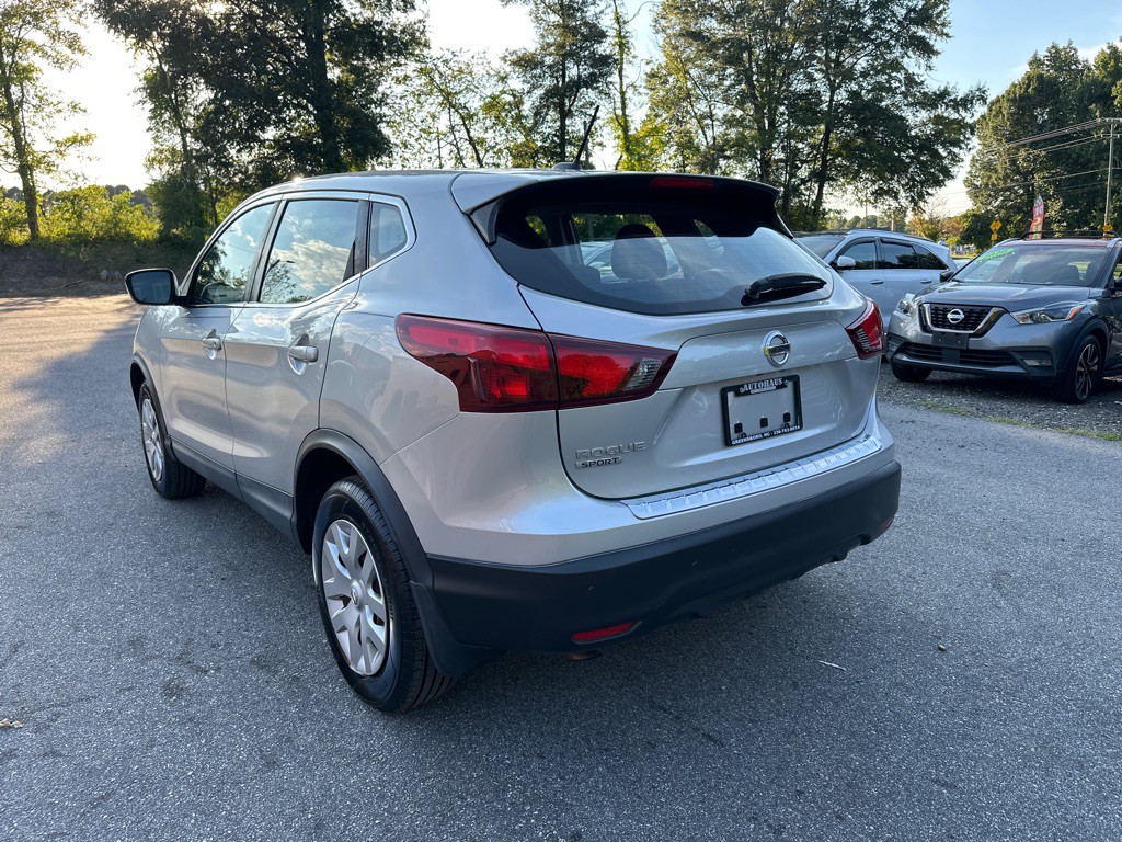 2019 Nissan Rogue Image 5