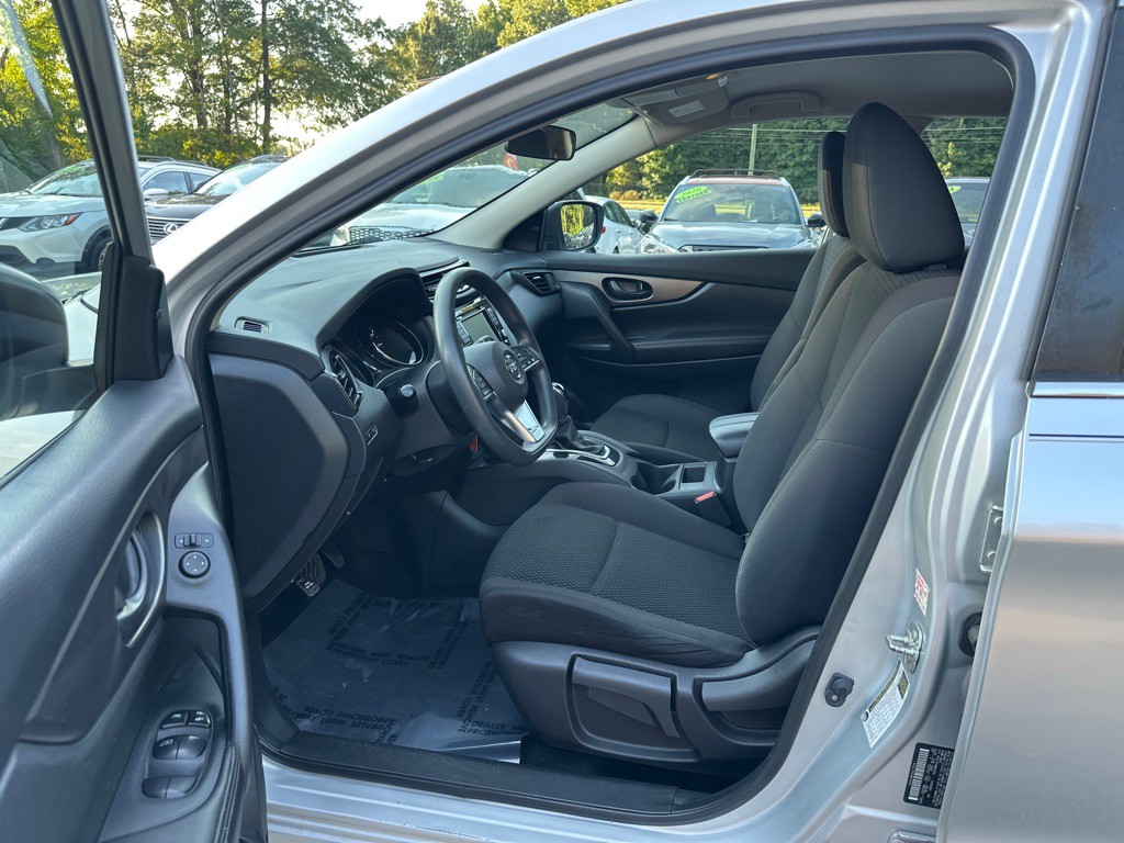2019 Nissan Rogue Image 9