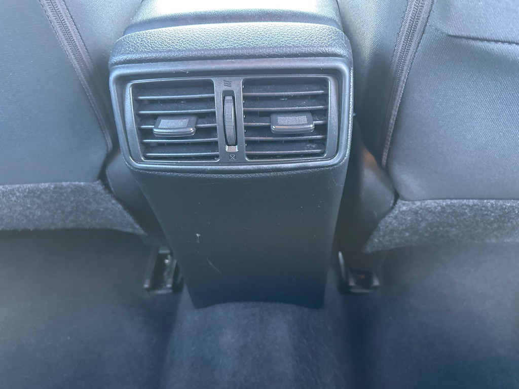 2019 Nissan Rogue Image 30