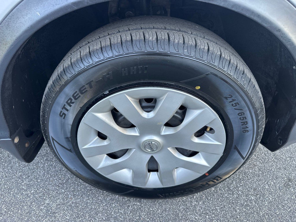 2019 Nissan Rogue Image 39