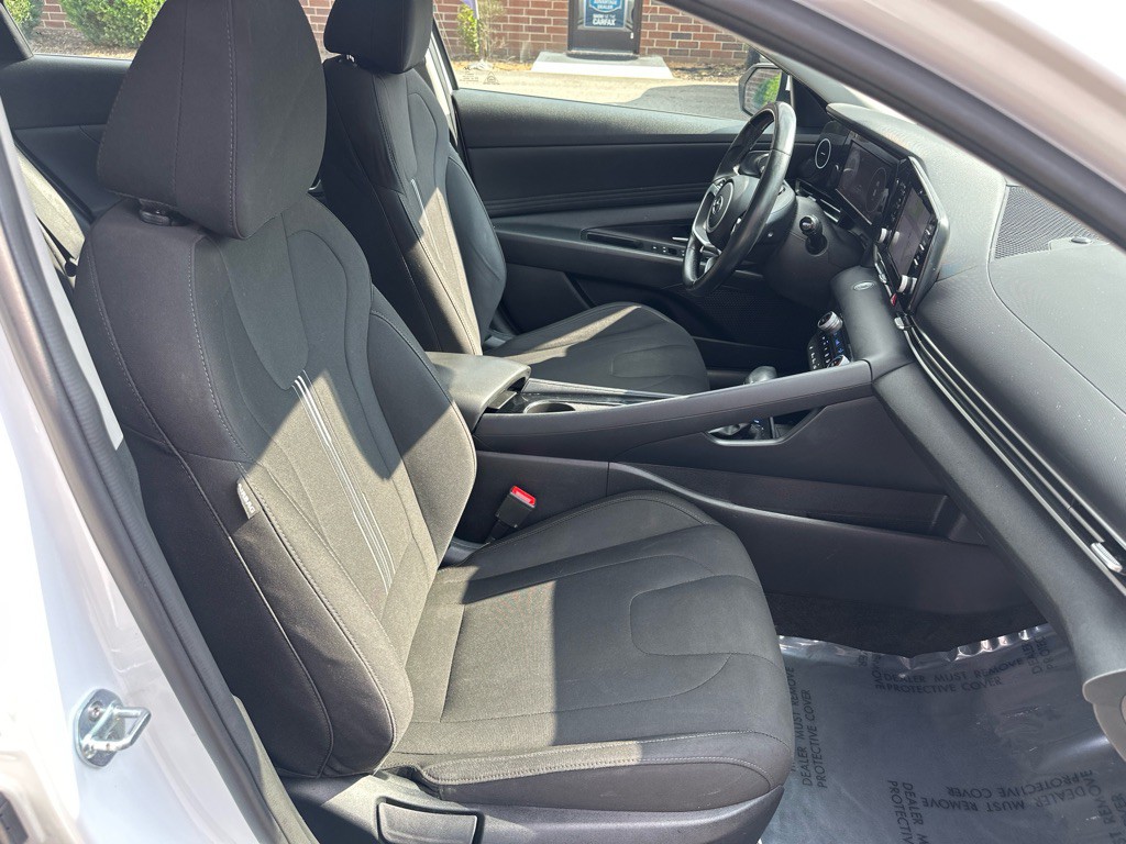 2021 Hyundai Elantra Image 18
