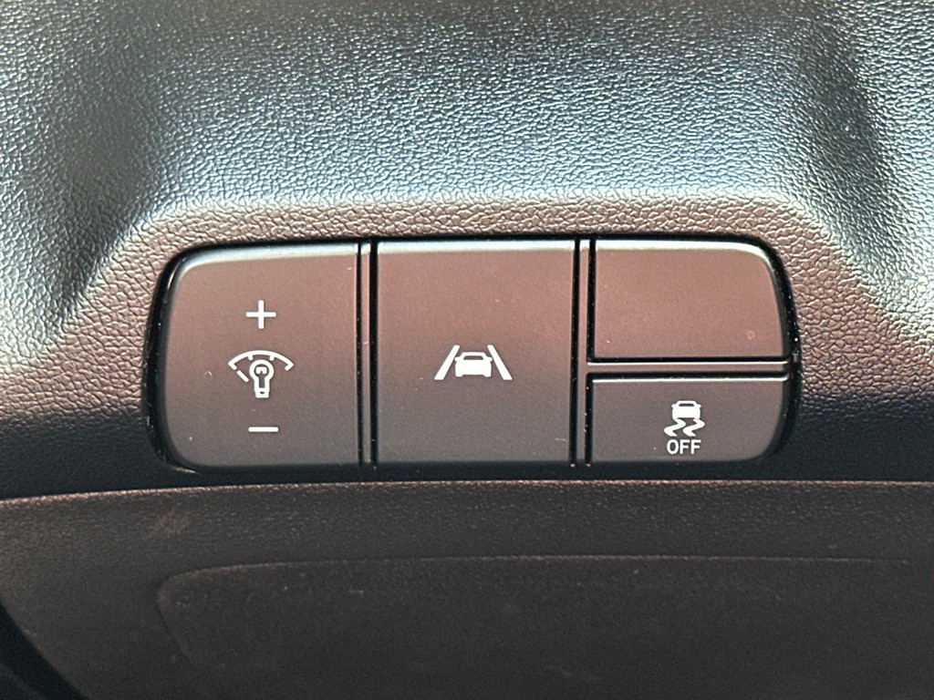 2021 Hyundai Elantra Image 34