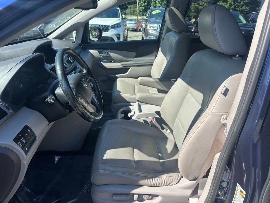 2015 Honda Odyssey Image 10