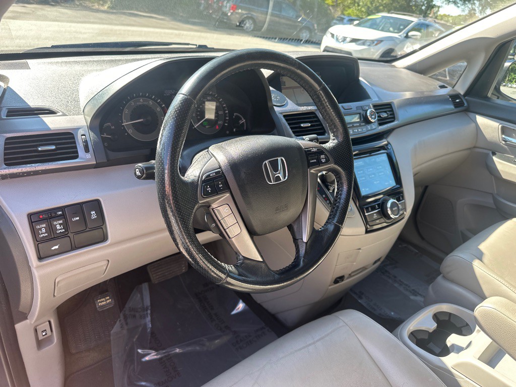 2015 Honda Odyssey Image 11