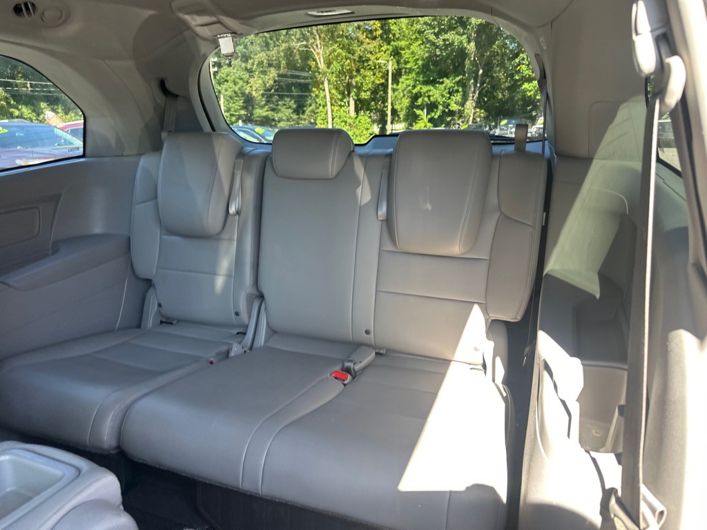 2015 Honda Odyssey Image 15