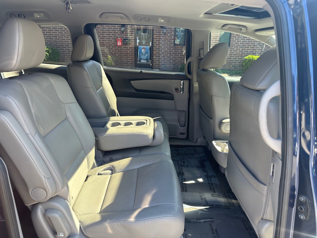 2015 Honda Odyssey Image 17