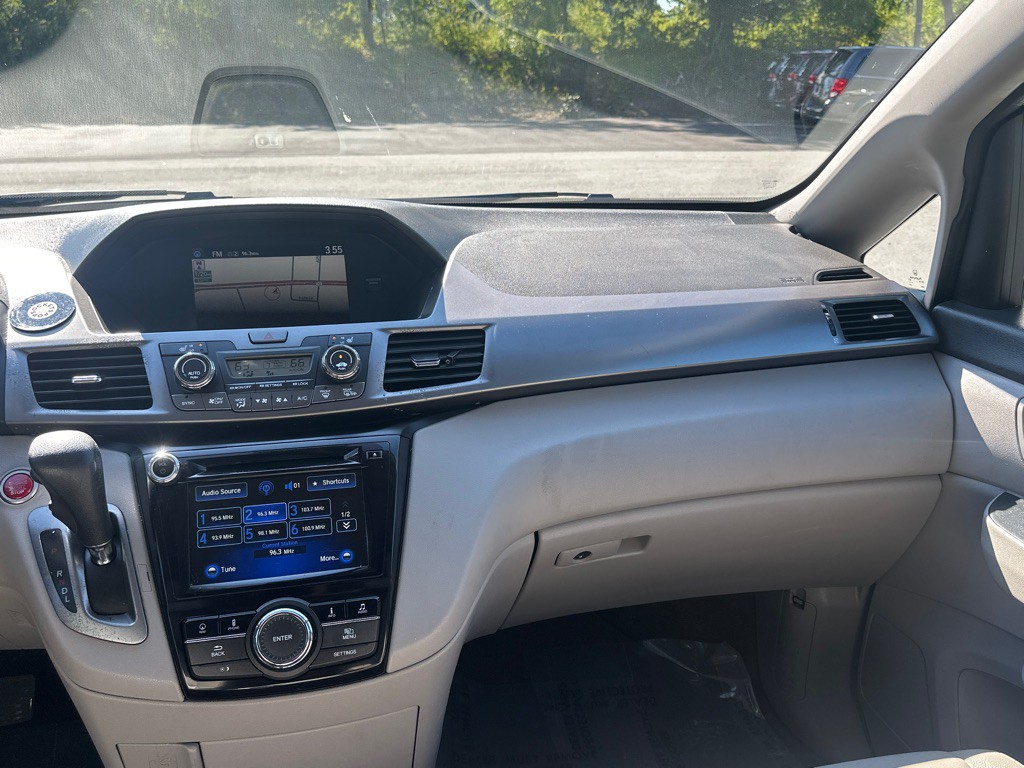 2015 Honda Odyssey Image 31