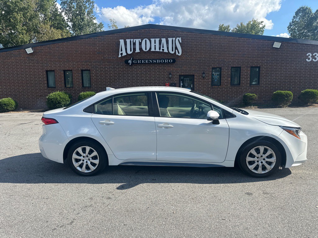 2022 Toyota Corolla Image 8