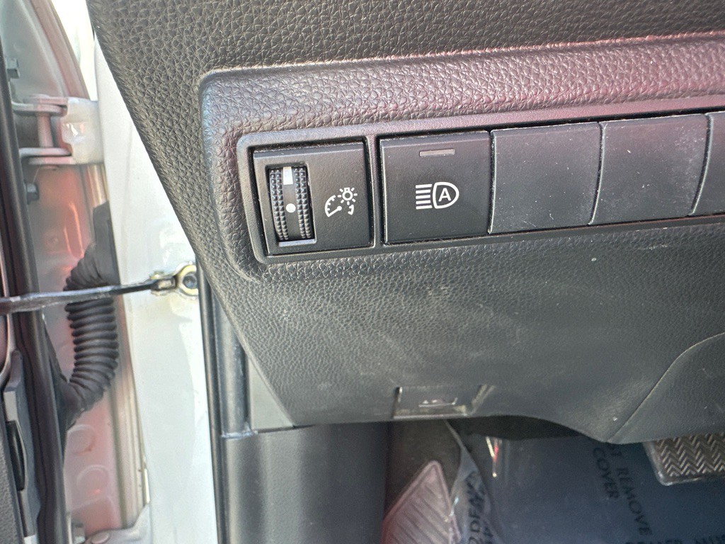 2022 Toyota Corolla Image 38