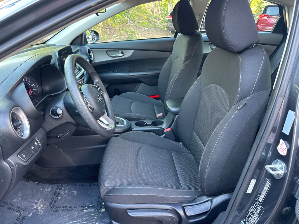 2021 Kia Forte Image 2