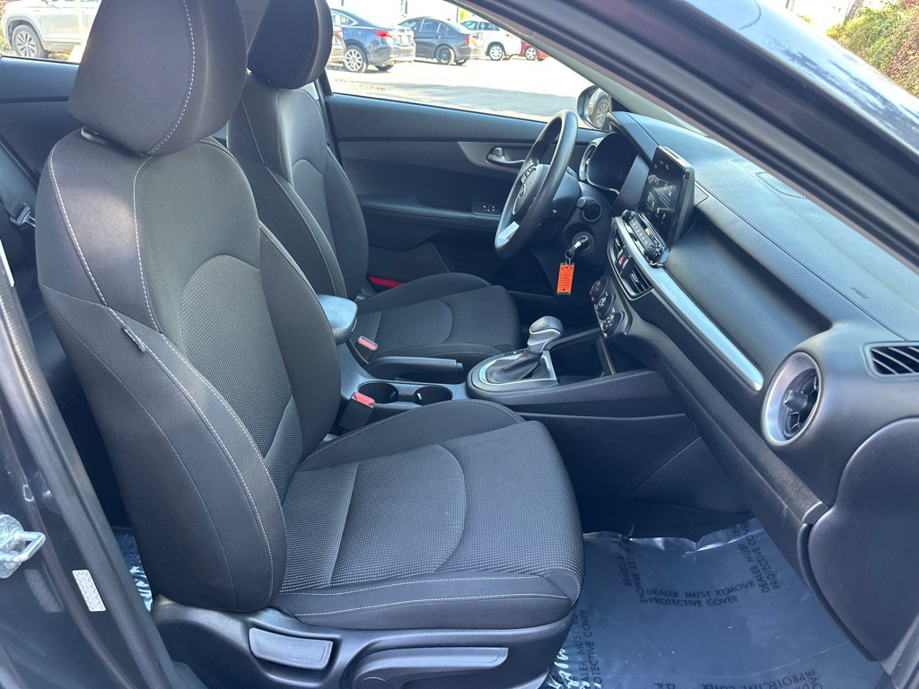 2021 Kia Forte Image 12