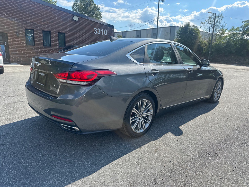 2018 Genesis G80 Image 7