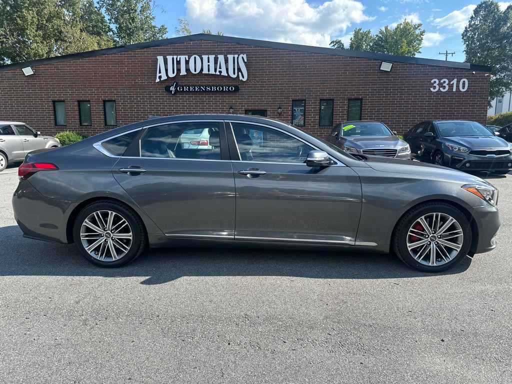 2018 Genesis G80 Image 8