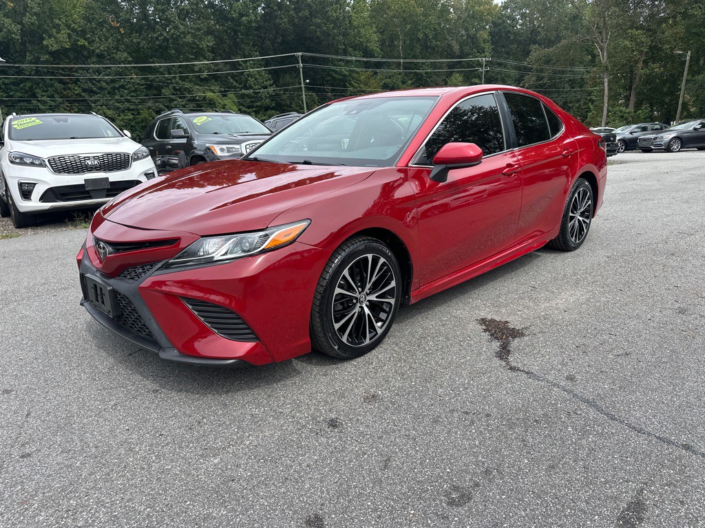 2019 Toyota Camry Image 2