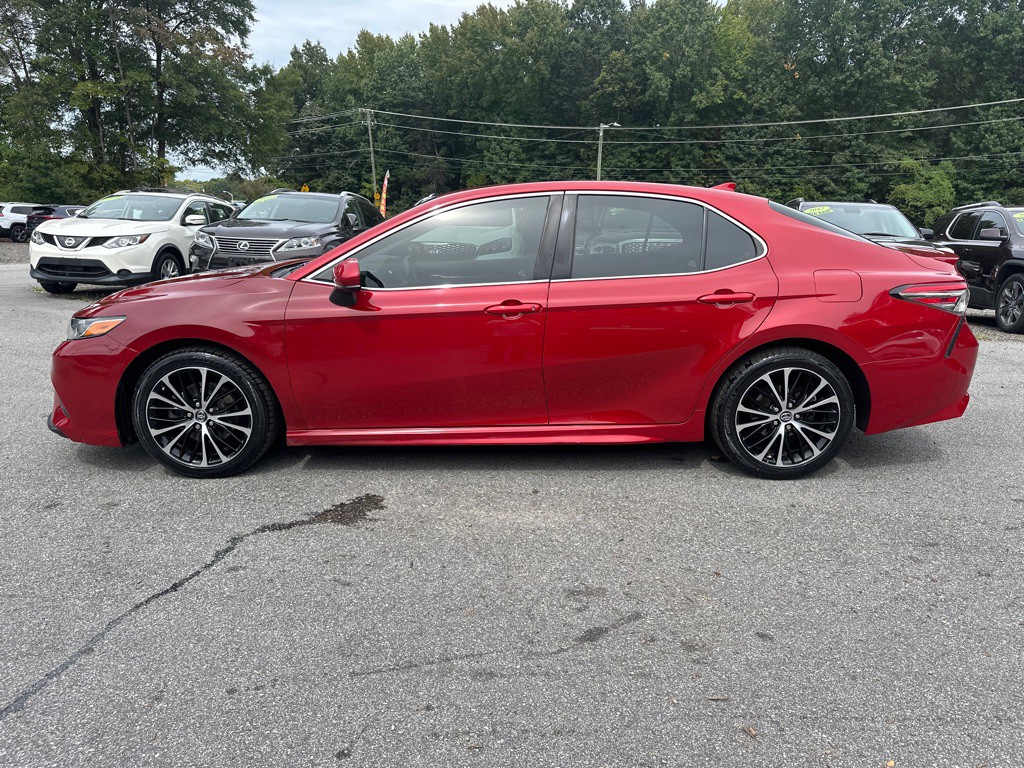 2019 Toyota Camry Image 3