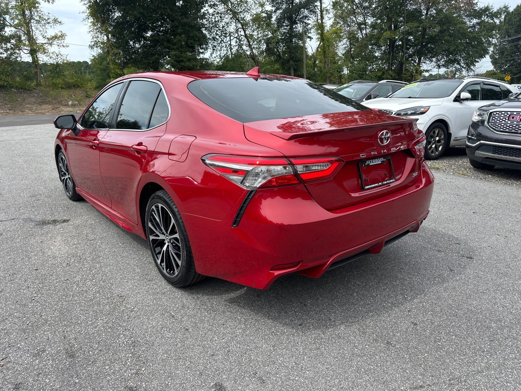 2019 Toyota Camry Image 4
