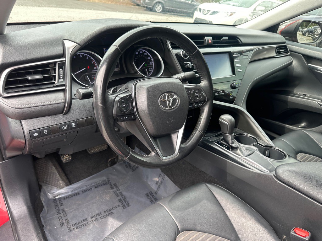 2019 Toyota Camry Image 10