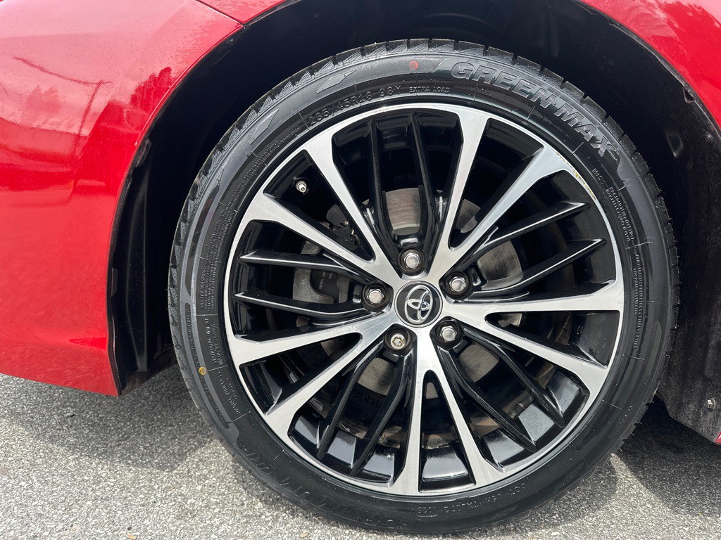 2019 Toyota Camry Image 23