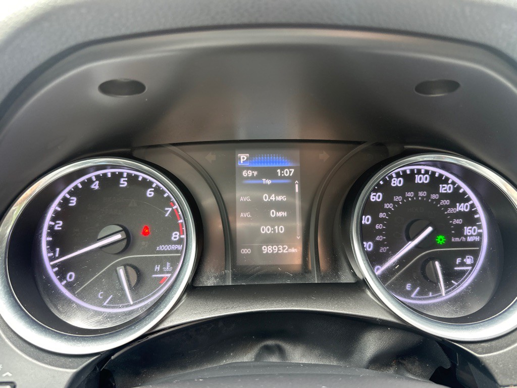 2019 Toyota Camry Image 28