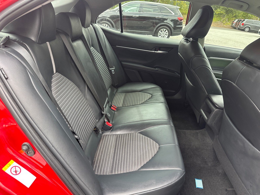 2019 Toyota Camry Image 33