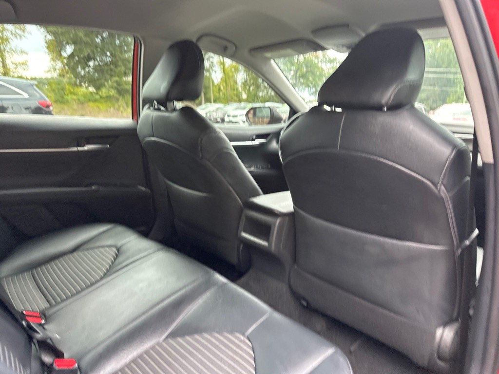 2019 Toyota Camry Image 34