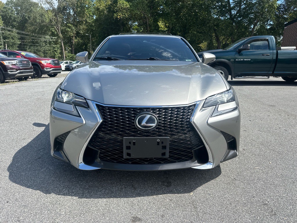 2017 Lexus GS Image 3