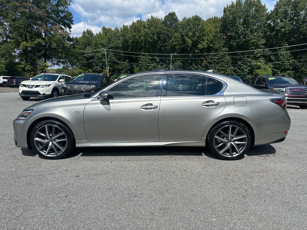 2017 Lexus GS Image 4