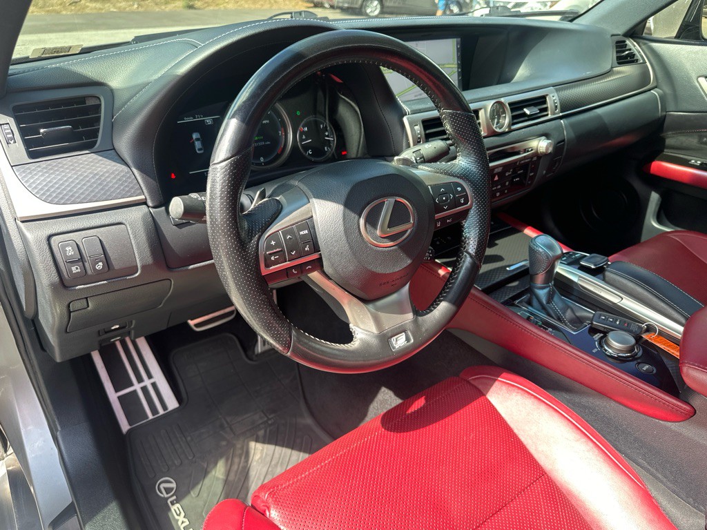 2017 Lexus GS Image 14