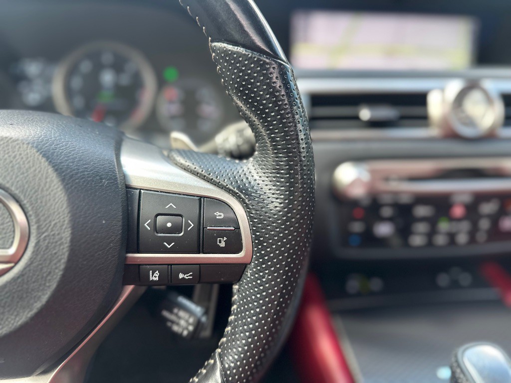 2017 Lexus GS Image 28