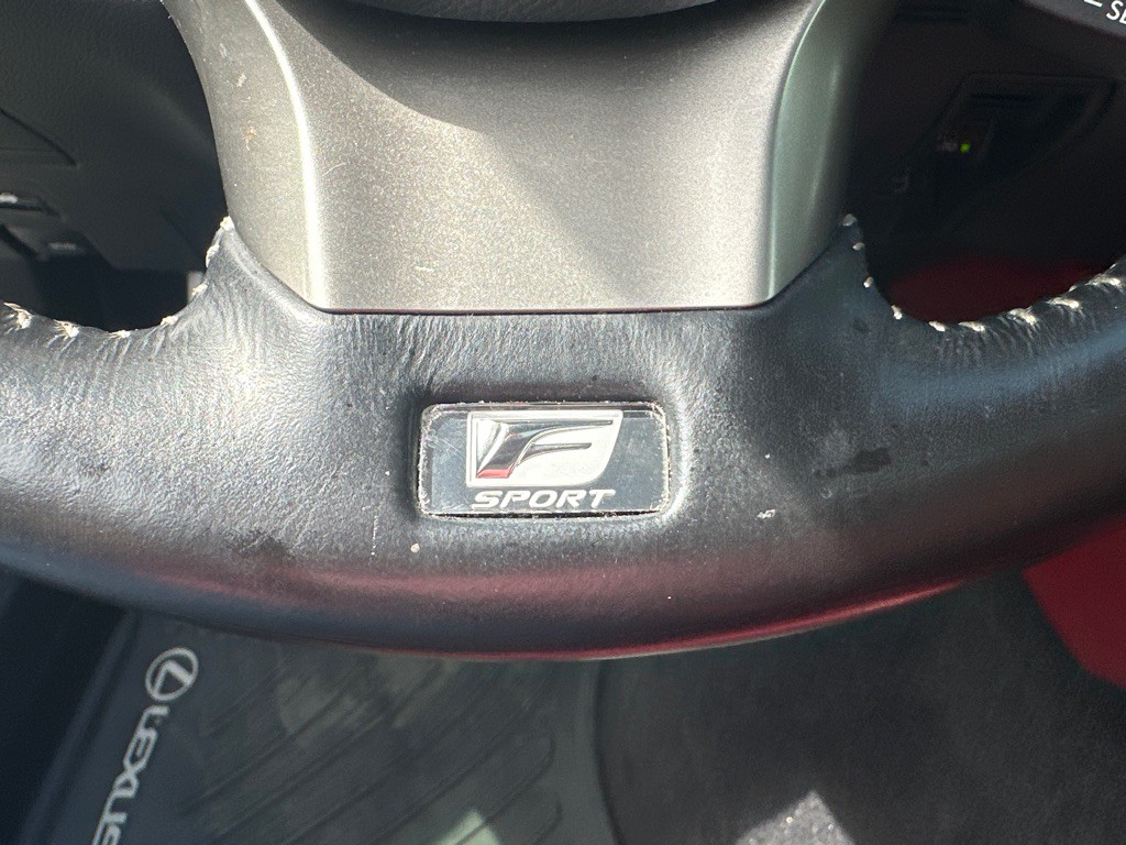 2017 Lexus GS Image 30
