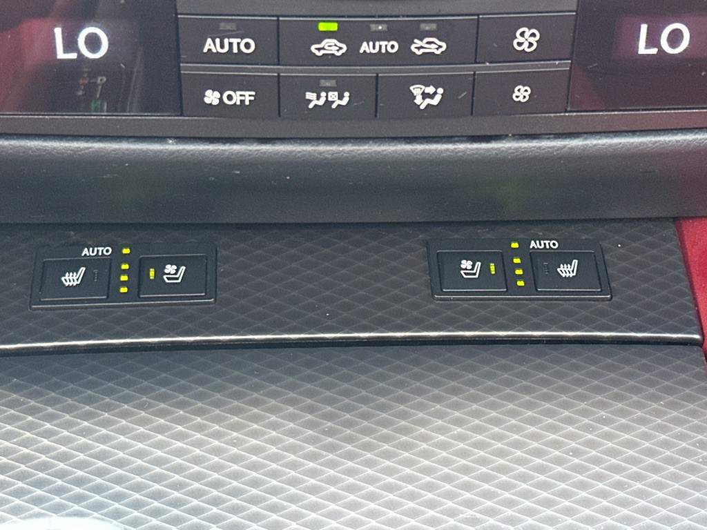 2017 Lexus GS Image 33