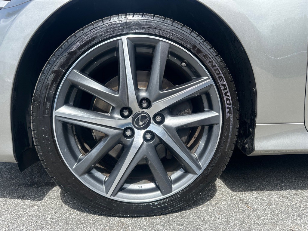 2017 Lexus GS Image 48