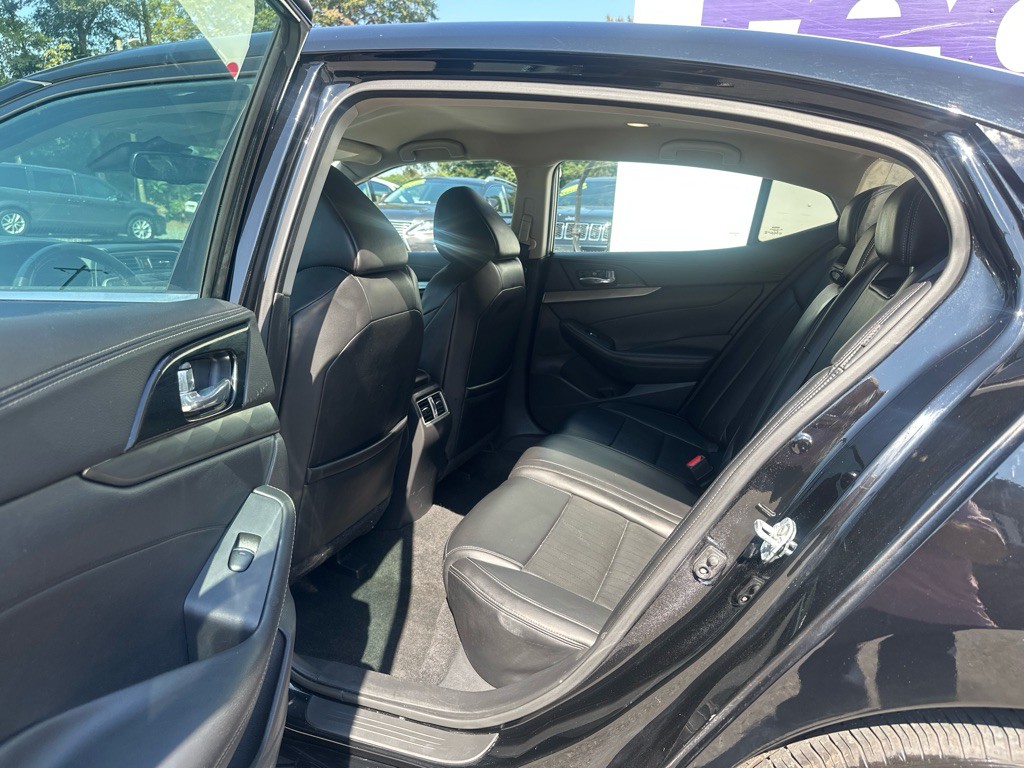 2021 Nissan Maxima Image 12