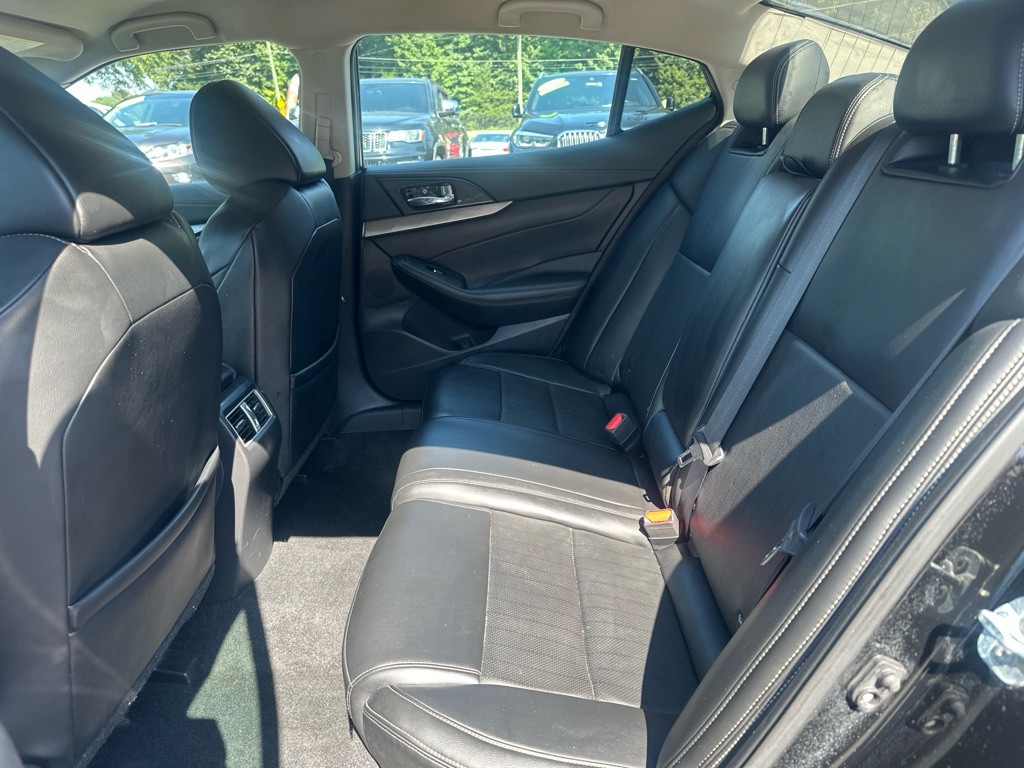 2021 Nissan Maxima Image 13